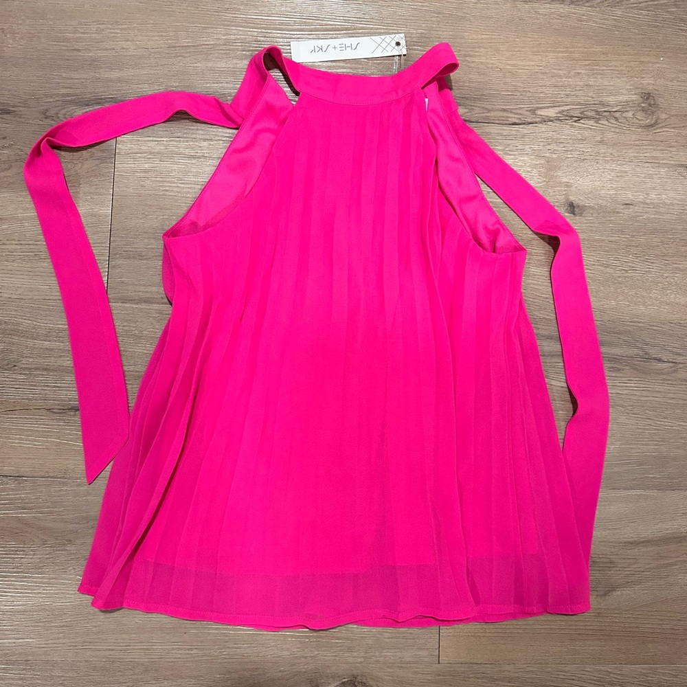 Women's Pink Sleeveless Top